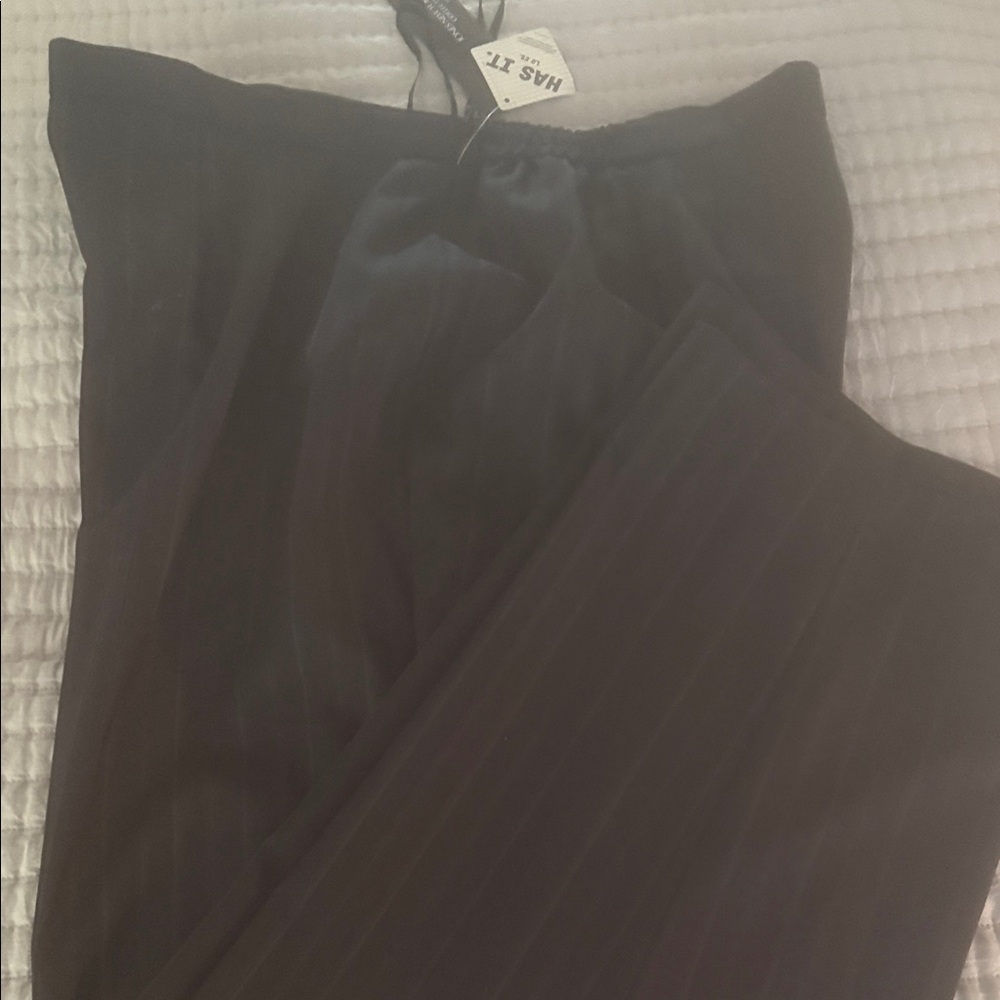Jones New York Black Satin-Lined Skirt
